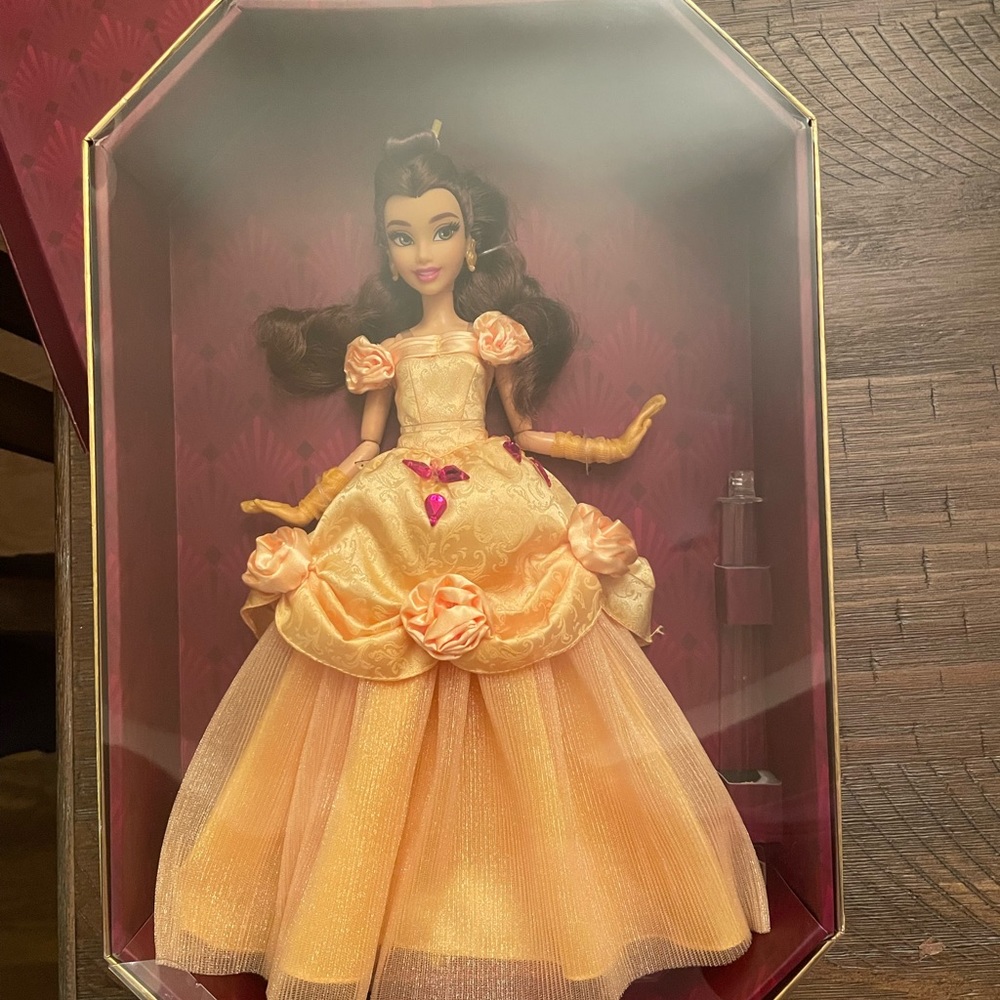 Radiance collection Disney Belle doll